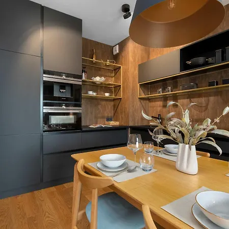 Designerski Z Balkonem I Parkingiem, Blisko Centrum By Renters Premium Appartement *